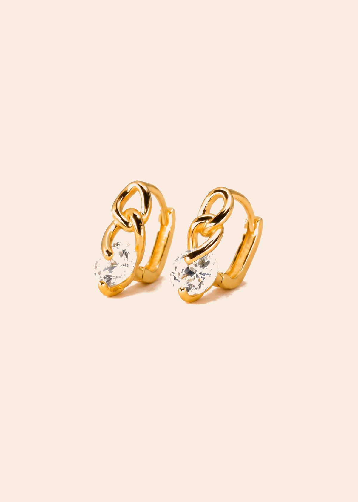 Twisted Chain Huggie — off-white background hero